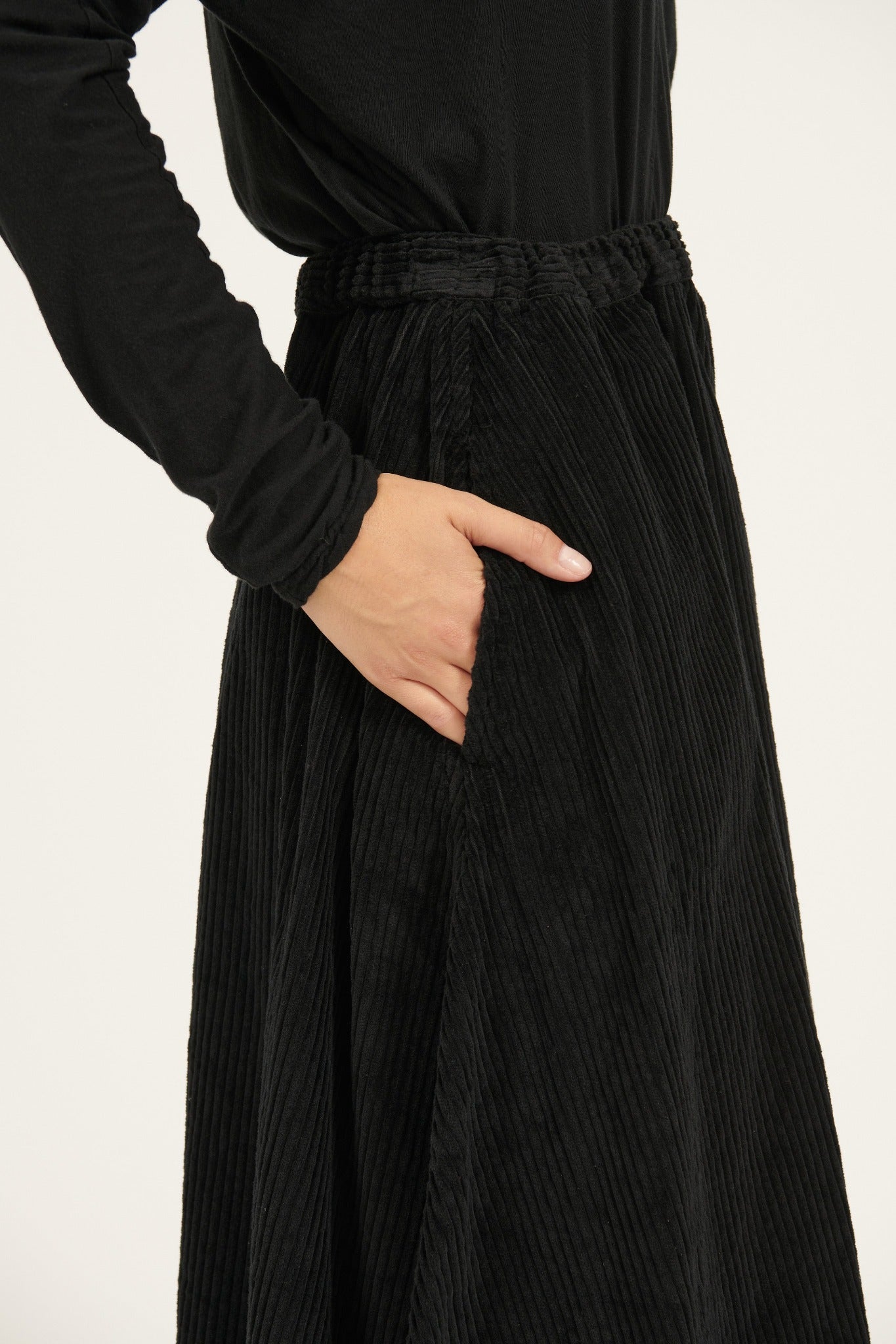 CORDIALLY SKIRT - NOIR (PRE-ORDER) - Primness