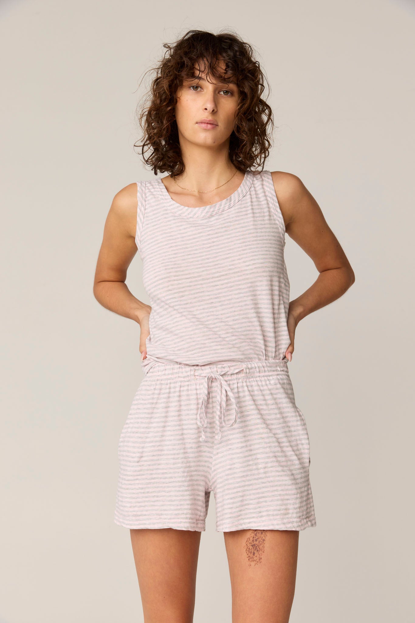 STRIPE SHORT - PINK & GREY