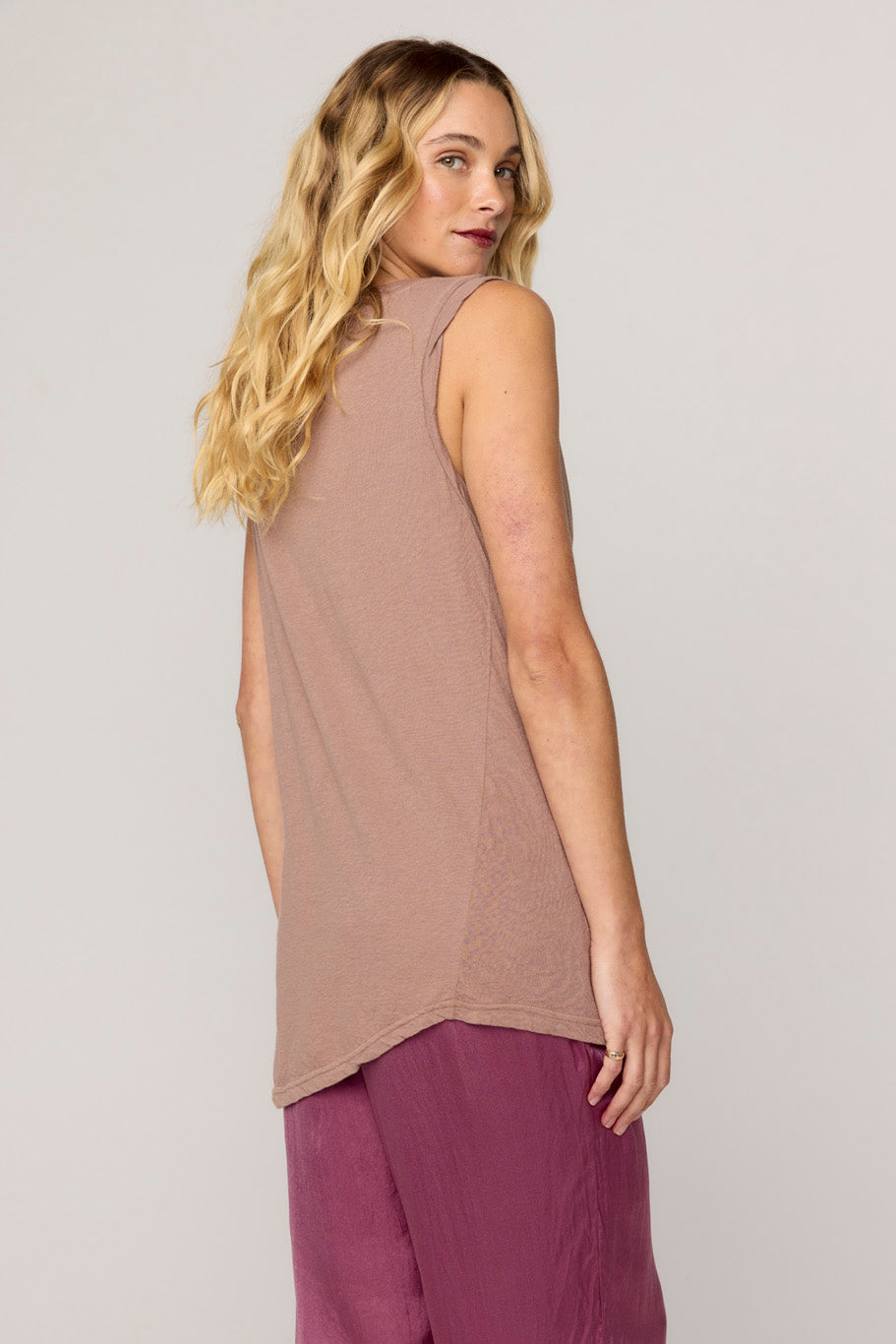 VALA TANK - TAUPE