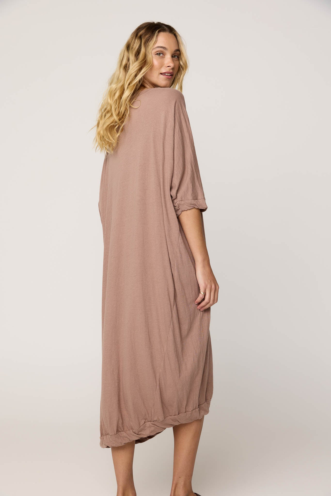 SANDY DRESS - TAUPE