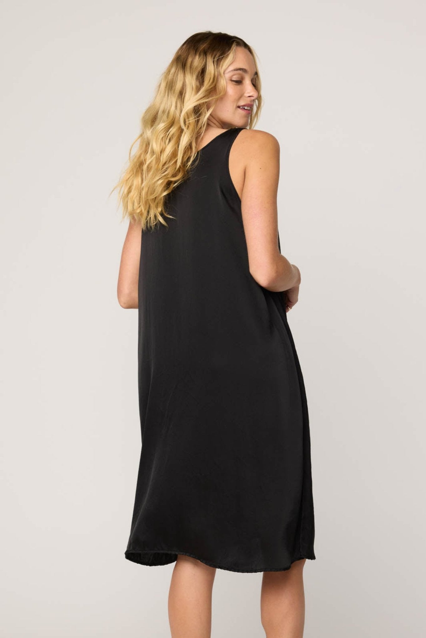 DES TANK DRESS - NOIR