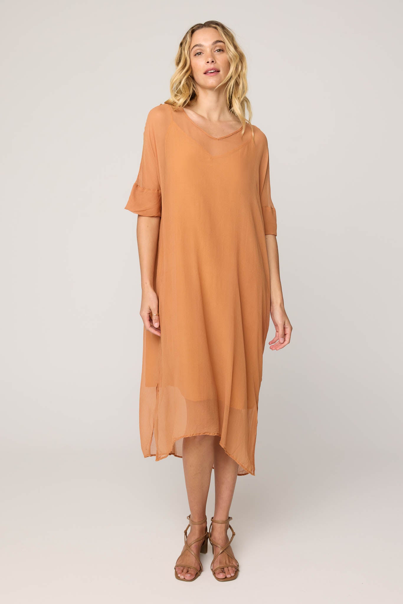 TALLOWS DRESS - APRICOT