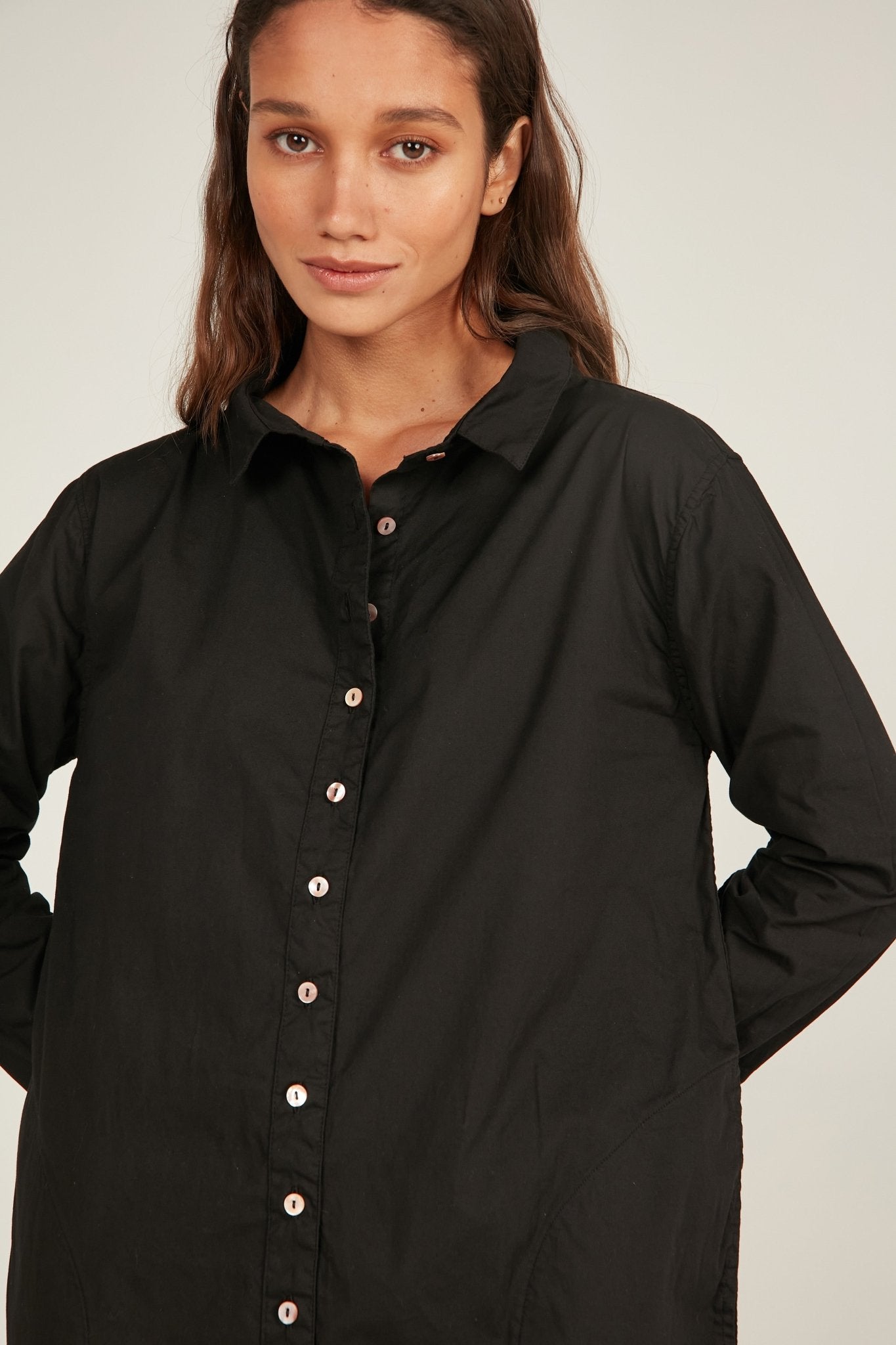 BUWI SHIRT DRESS - NOIR - Primness