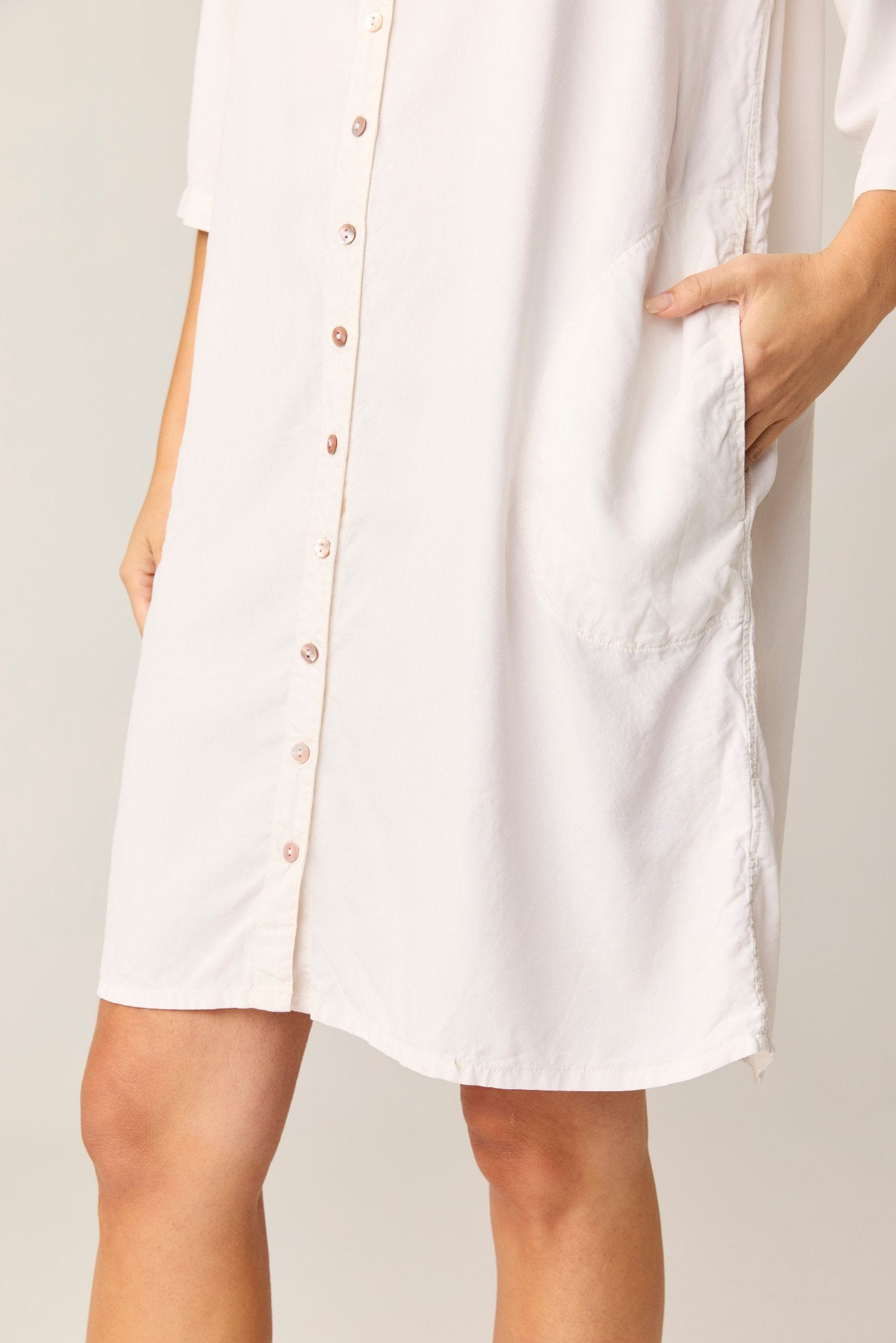 GRACIE SHIRT DRESS - CREAMY (PRE - ORDER) - Primness