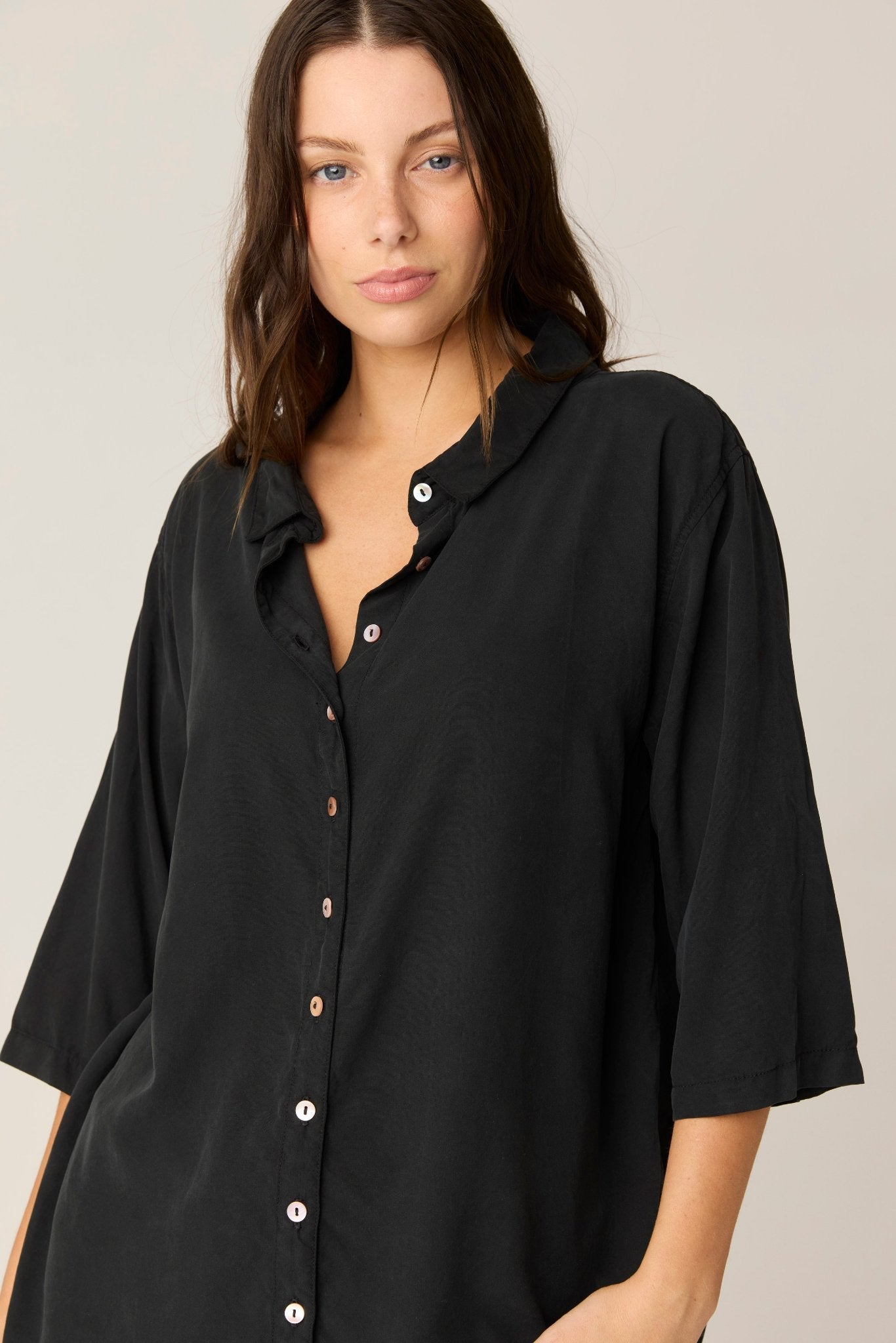 GRACIE SHIRT - NOIR (PRE - ORDER) - Primness