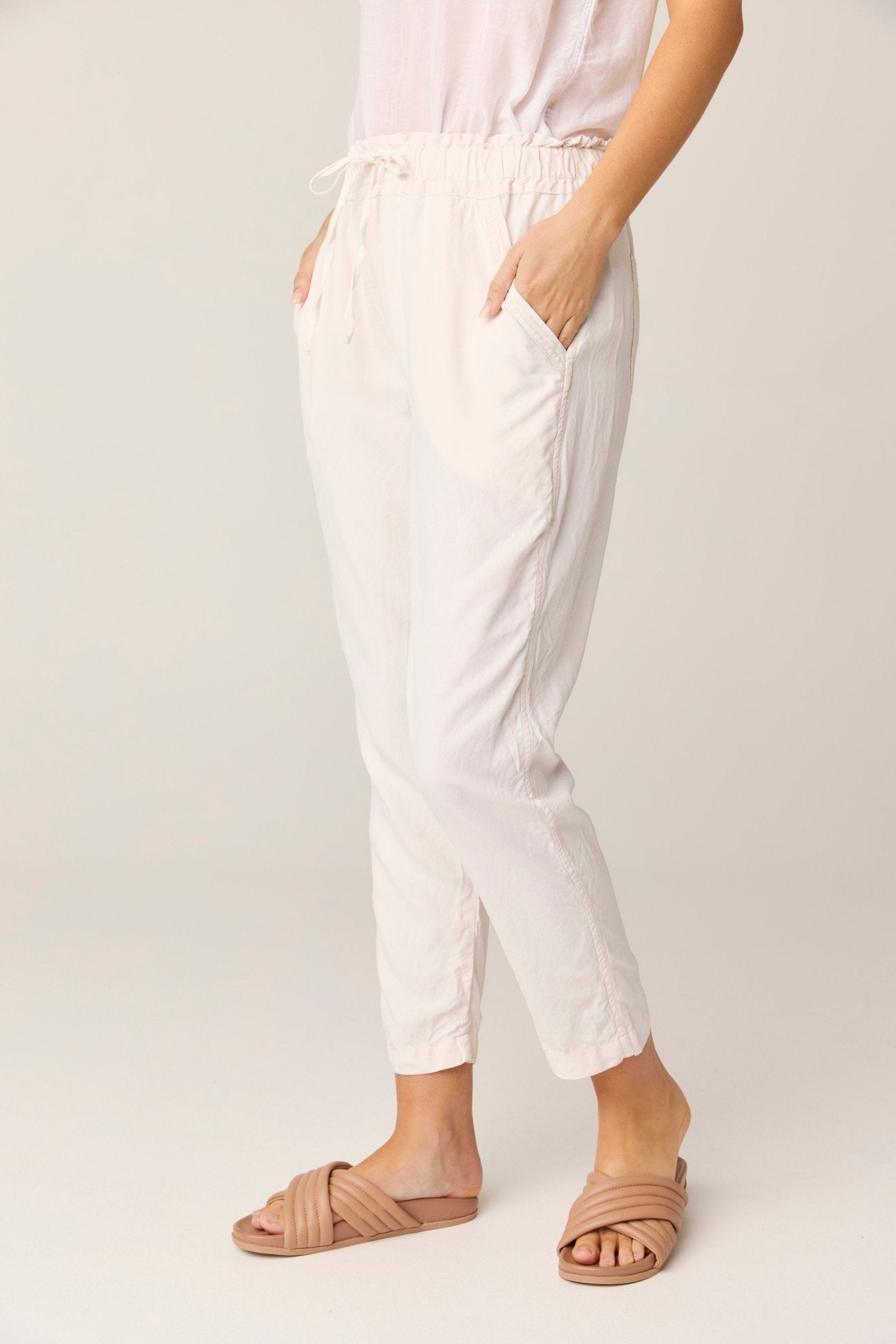 POCKET PANT - CREAMY (PRE - ORDER) - Primness