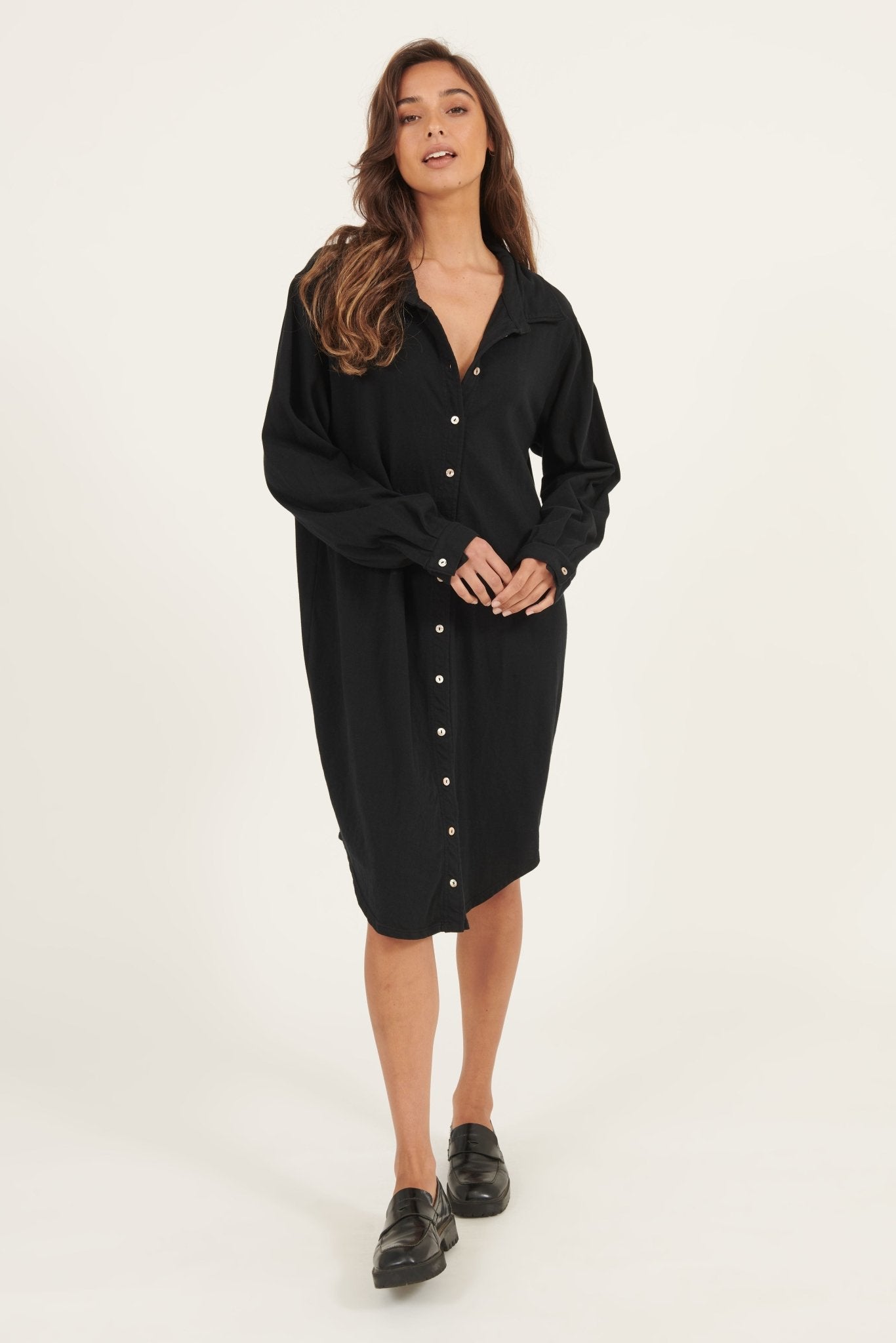 ARIA KNIT SHIRT DRESS - NOIR - Primness