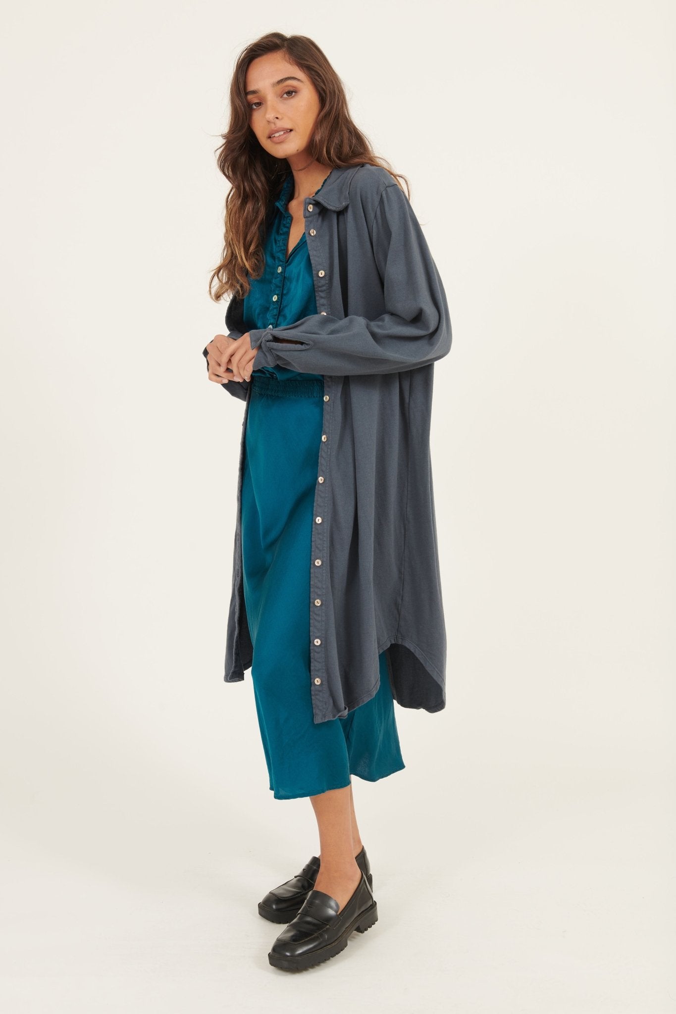 ARIA KNIT SHIRT DRESS - SLATE - Primness