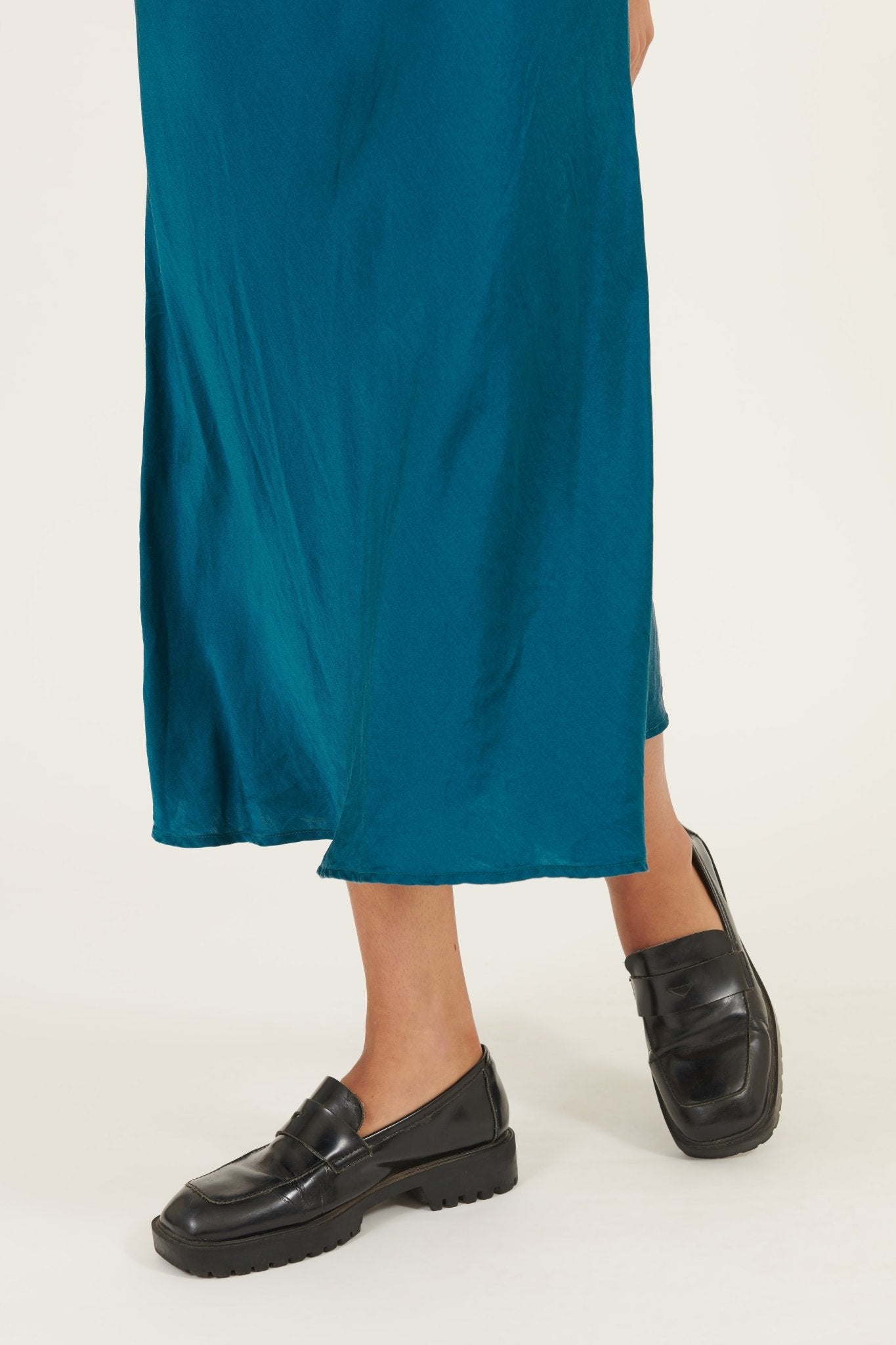 BIAS LONG SKIRT - AZURE - Primness