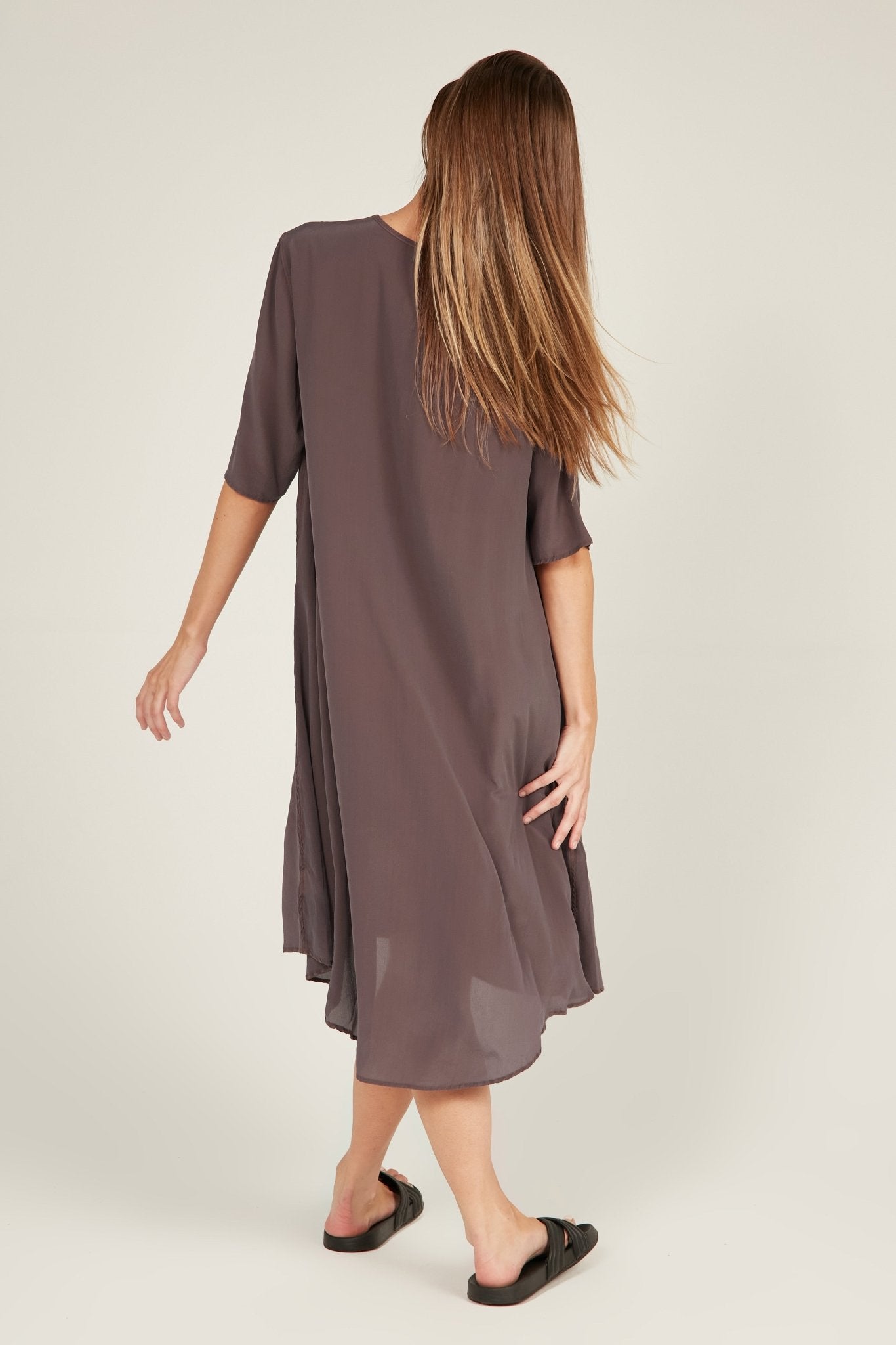 GIGI DRESS - BARK - Primness