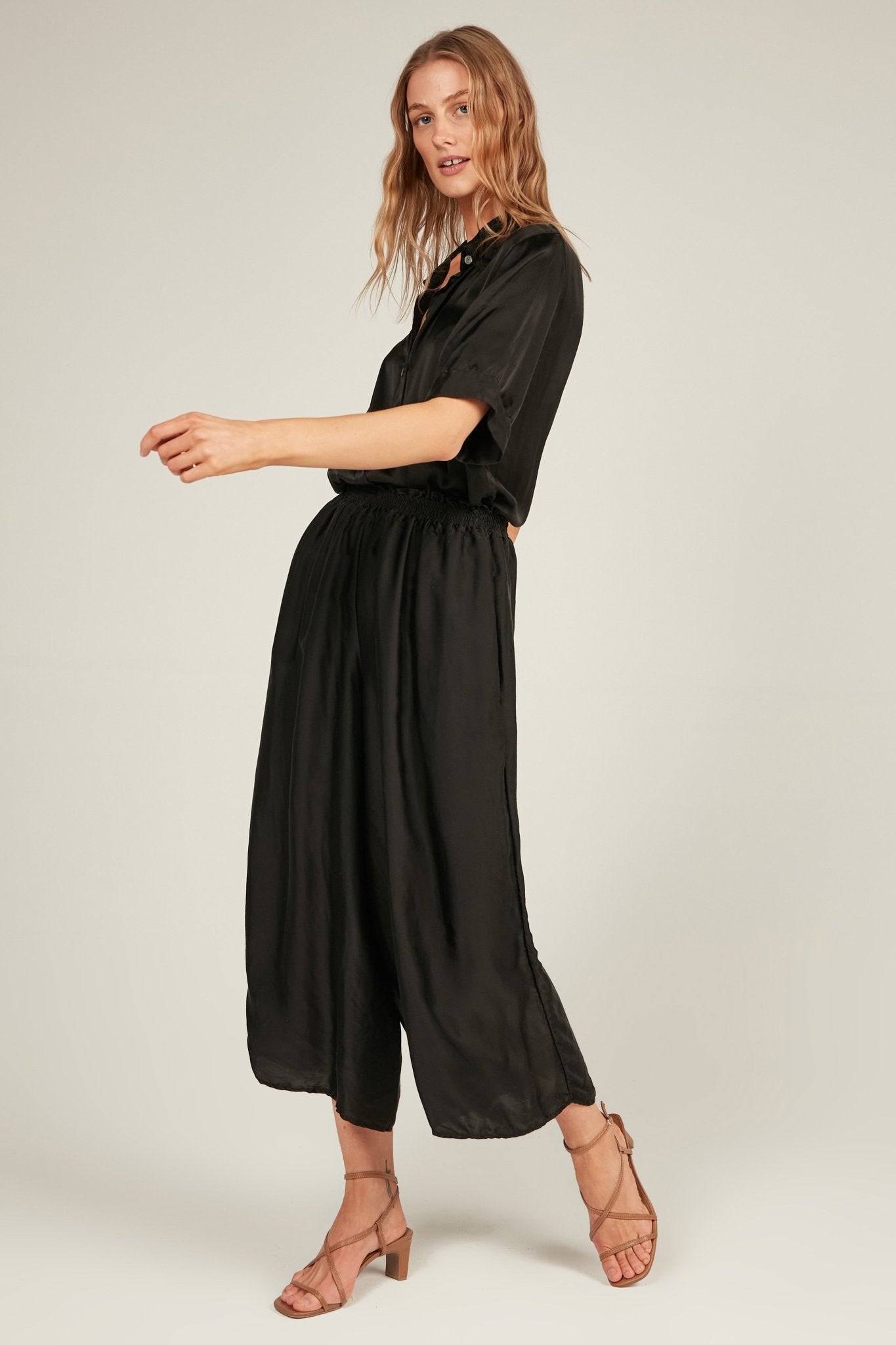 GLOSSED LOOSE PANT - NOIR - Primness