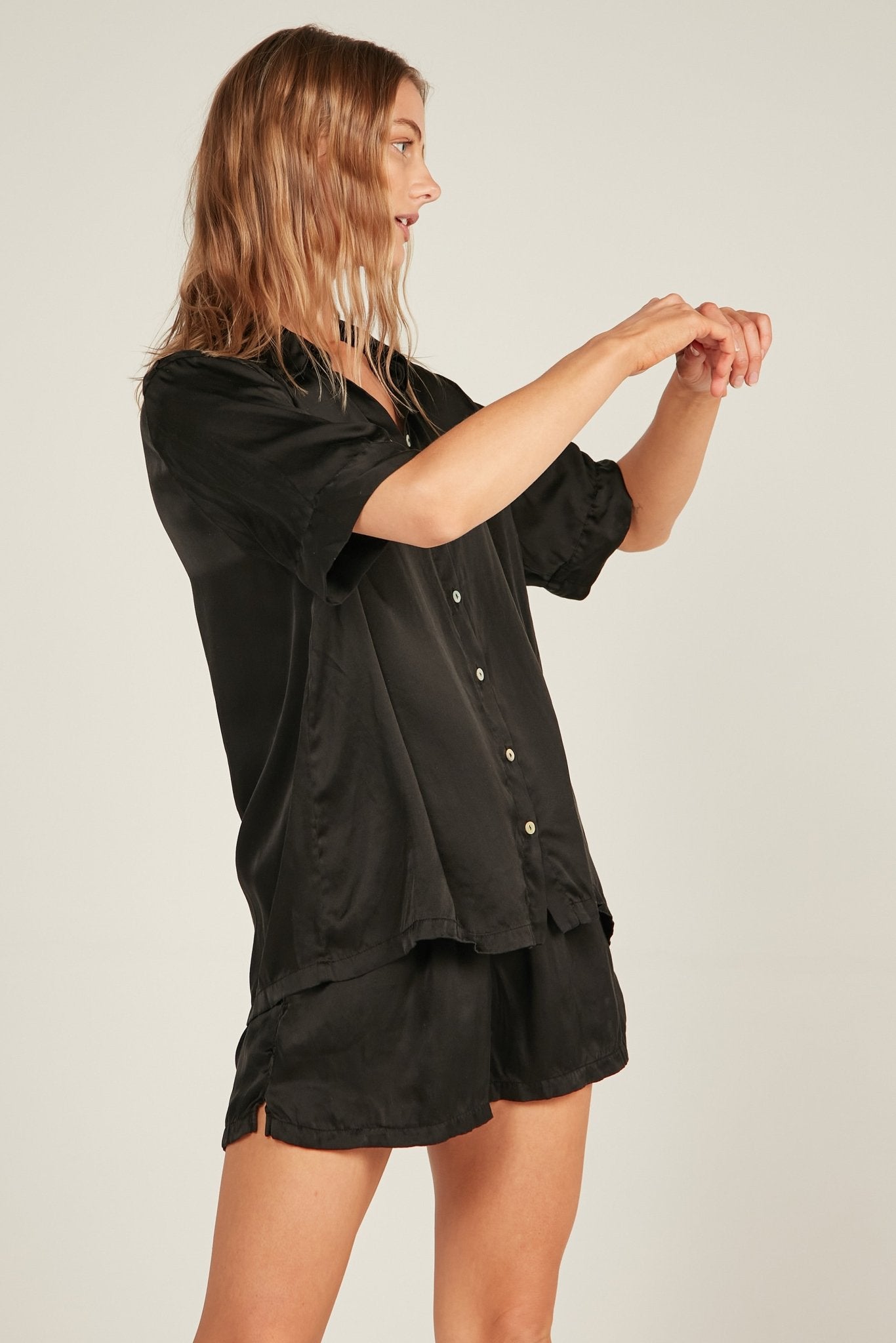 GLOSSED SHIRT - NOIR - Primness