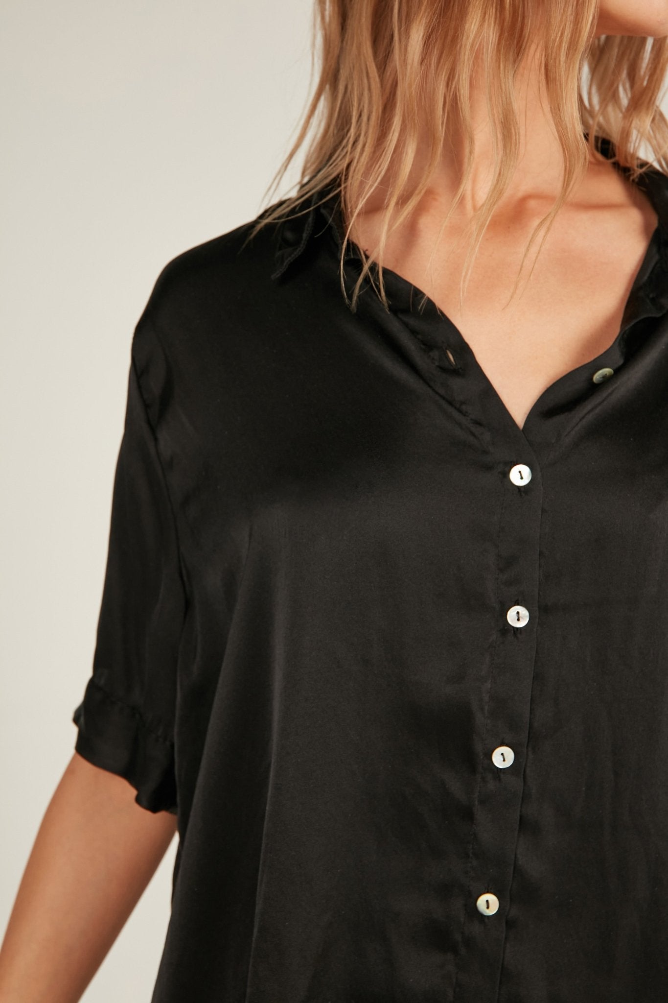 GLOSSED SHIRT - NOIR - Primness