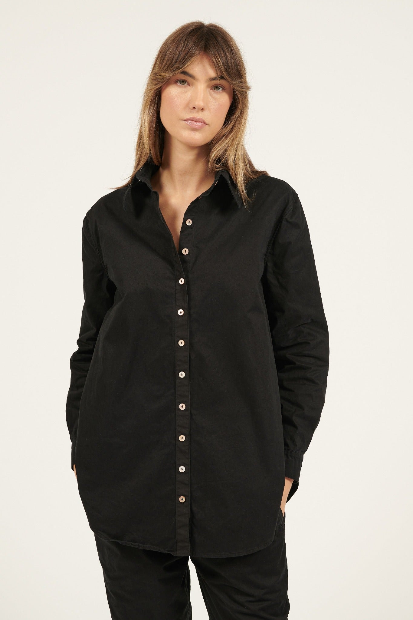 LONLON SHIRT - NOIR (PRE-ORDER) - Primness