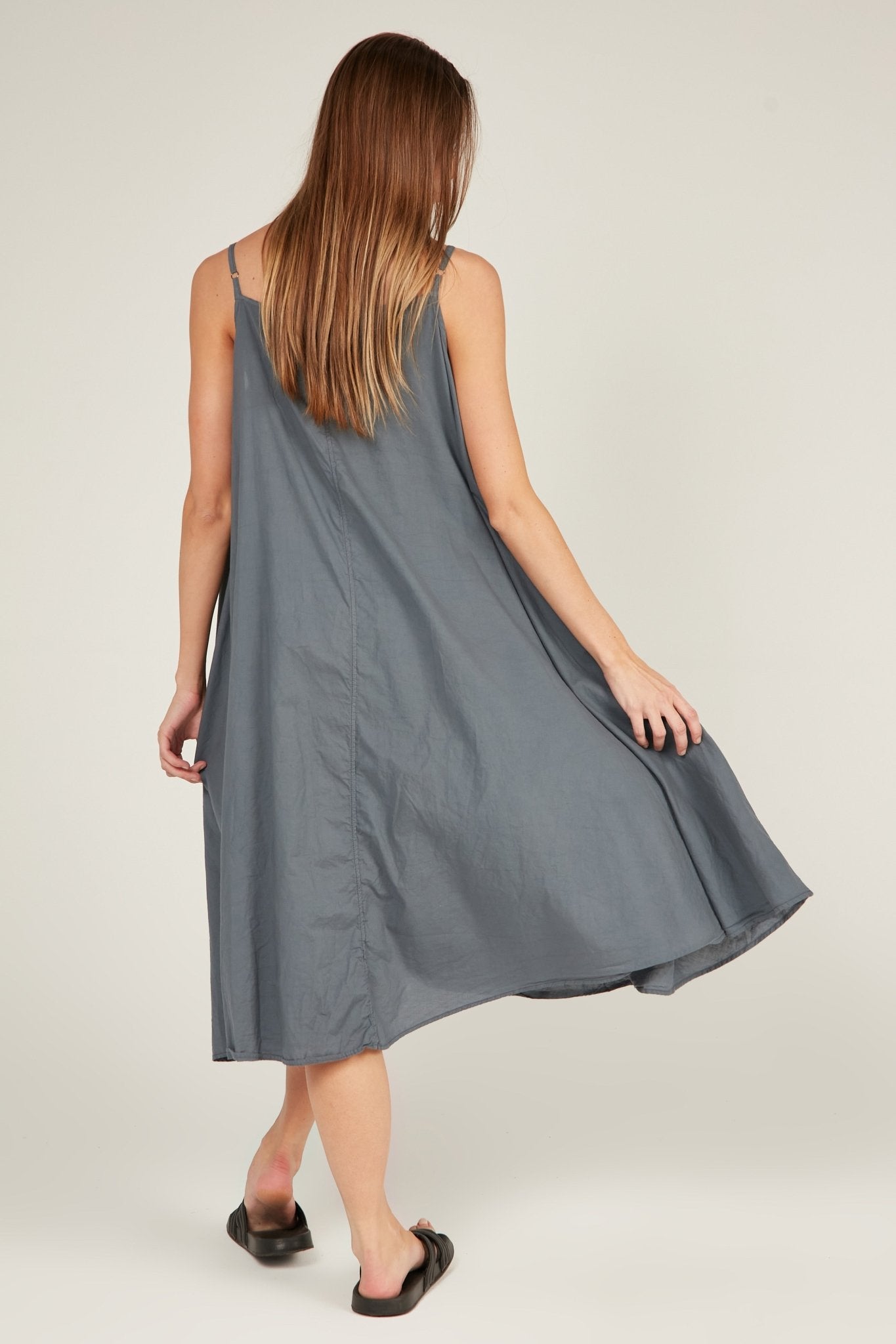 LOURVE SUNDRESS - CHARCOAL - Primness