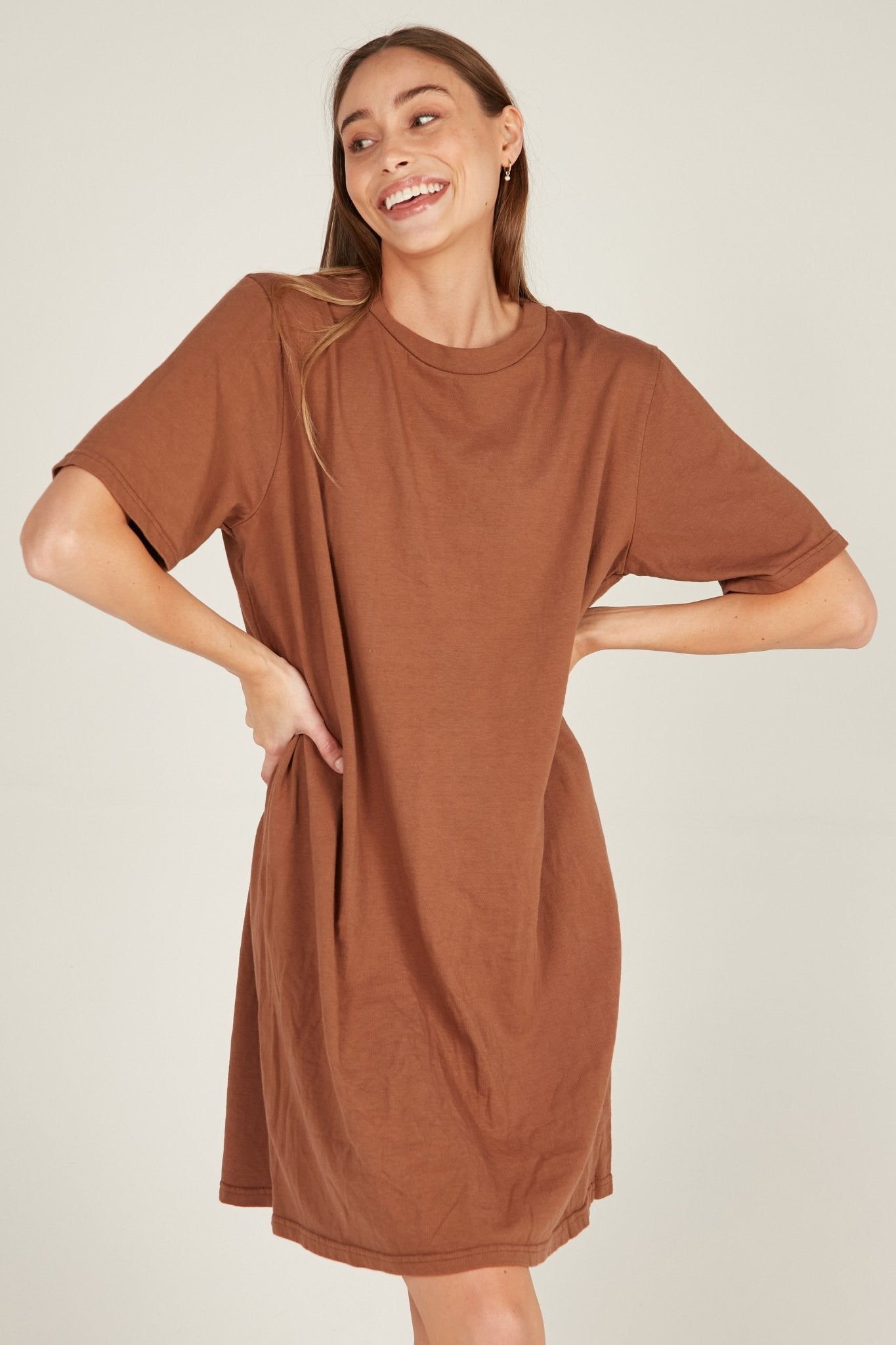 NUNA DRESS - COFFEE - Primness