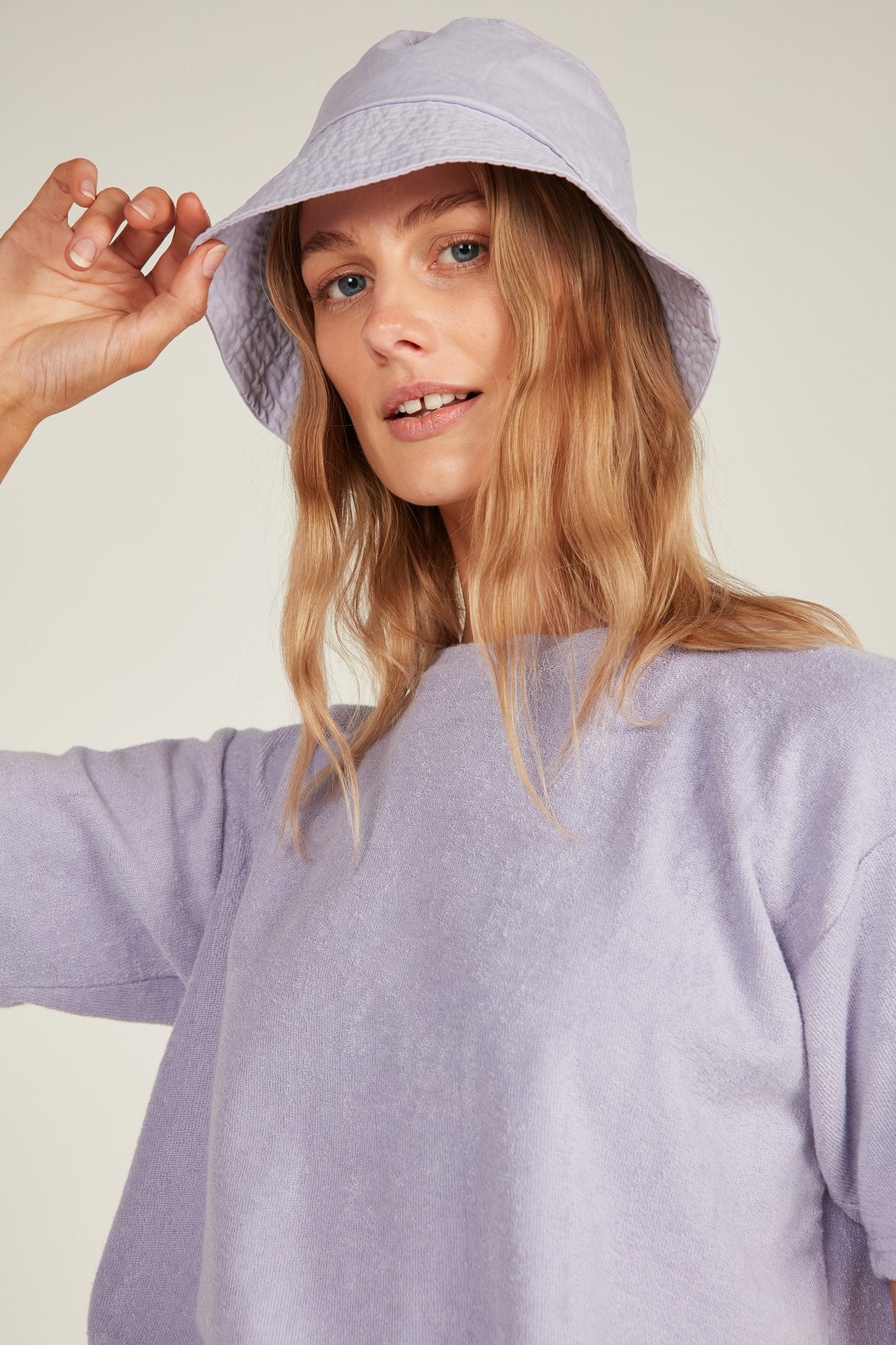 PEACHES BUCKET HAT - LILAC - Primness