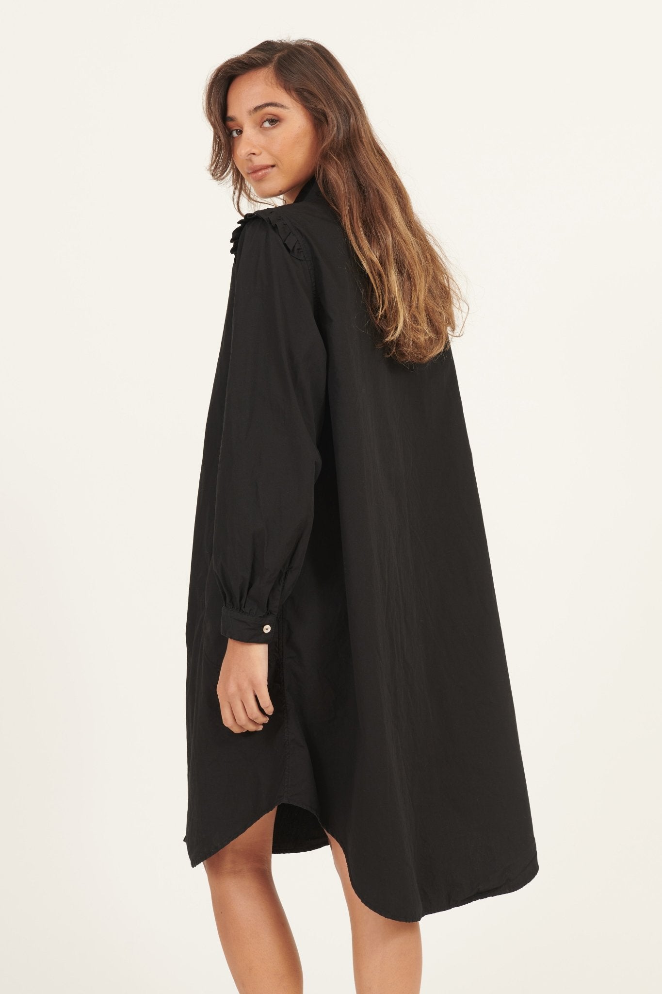 RUFFLES SHIRT DRESS - NOIR - Primness